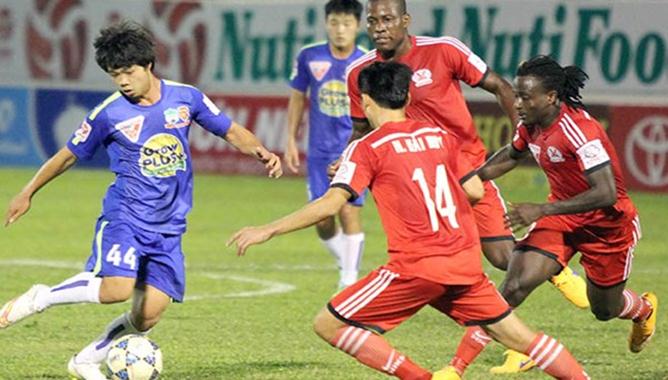 VIDEO: Màn trình diễn của Công Phượng ở lượt đi V-League 2015